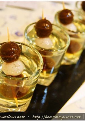 黑Q蘆薈醋飲.柯媽媽の植物燕窩-レシピのメイン写真