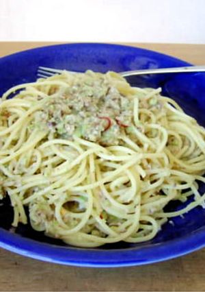 ブロッコリー茎とシイタケのつぶつぶパスタ-レシピのメイン写真