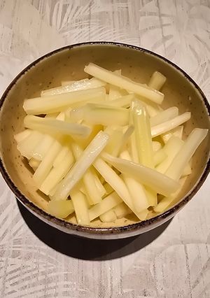 セロリのシンプルサラダ-レシピのメイン写真