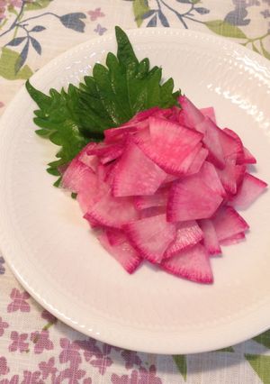 ♪紫大根であざやかな漬物♪-レシピのメイン写真