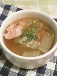 白菜とベーコンのコンソメスープ-レシピのメイン写真