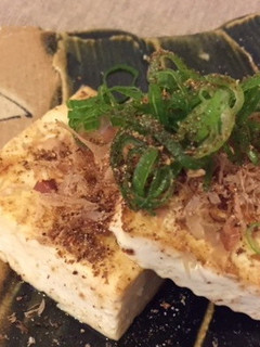 粉しょうゆとカツオ節で豆腐ステーキ-レシピのメイン写真