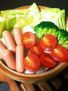 簡単☆一人鍋 ~2度美味しいトマト鍋編~-レシピのメイン写真