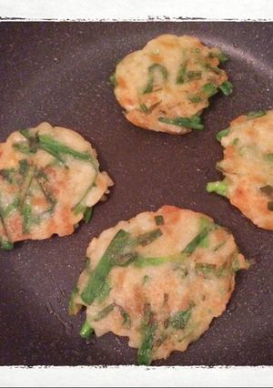 飯山の郷土料理 ニラせんべい-レシピのメイン写真