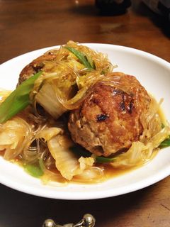 肉団子と白菜の中華風煮込み春雨も入れて-レシピのメイン写真