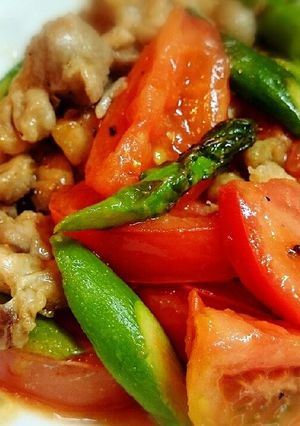 トマトとアスパラの鶏肉炒め-レシピのメイン写真
