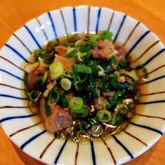 รูปของ ネギが薫るトロトロ牛すじのウマ煮込み♬