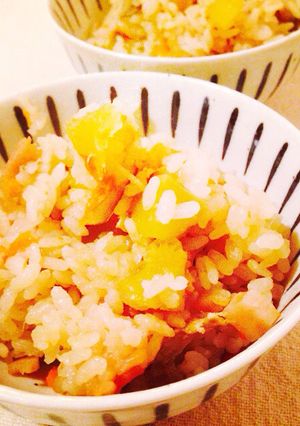 サツマイモ入りかやくご飯＊秋の味わい！-レシピのメイン写真
