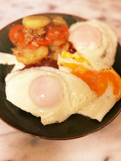 副菜も一緒に作れる♪ハンバーグ-レシピのメイン写真
