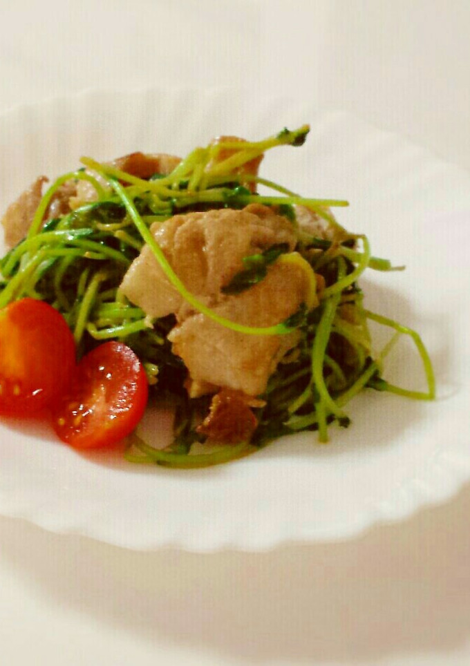 豚と豆苗のマヨから炒め-レシピのメイン写真
