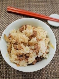 牛肉とごぼうの混ぜごはん-レシピのメイン写真