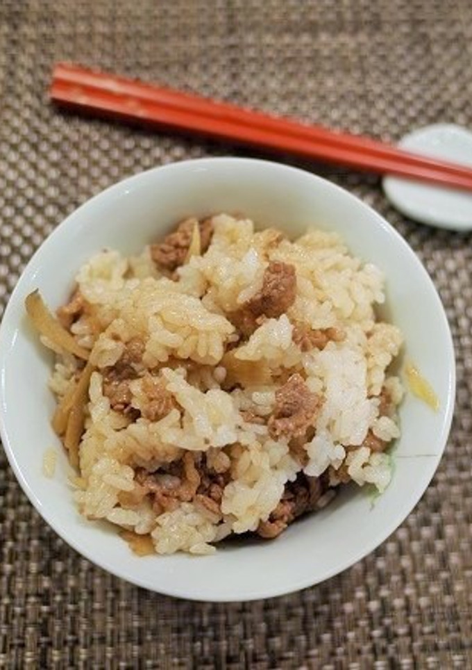 牛肉とごぼうの混ぜごはん-レシピのメイン写真