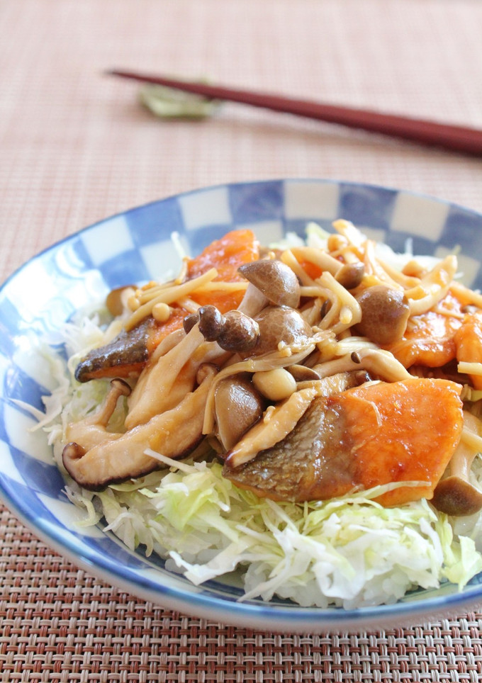 秋鮭ときのこの生姜焼き丼-レシピのメイン写真