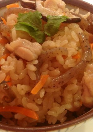 定番に☆鶏とキノコの旨味五目炊き込み御飯-レシピのメイン写真