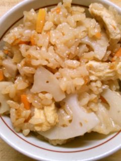 蓮根 人参 油揚げの 炊き込みご飯!-レシピのメイン写真