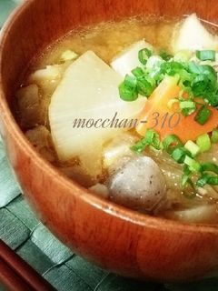 我が家の豚汁*根菜たっぷり。炒めて旨味を-レシピのメイン写真