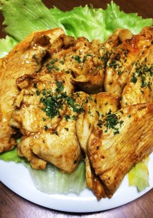 驚きの柔らかさ！鶏ムネ肉でタンドリー鶏風-レシピのメイン写真