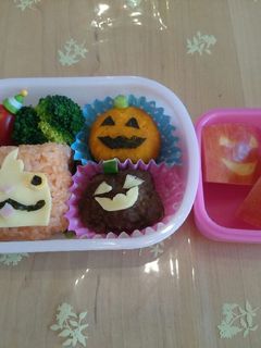 ハロウィン弁当(ジバニャンおにぎり)-レシピのメイン写真