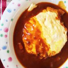 รูปของ 休日のひとりランチ♪オムカレー