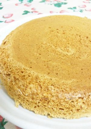 熟した柿とHM♪炊飯器ノンオイル柿ケーキ-レシピのメイン写真