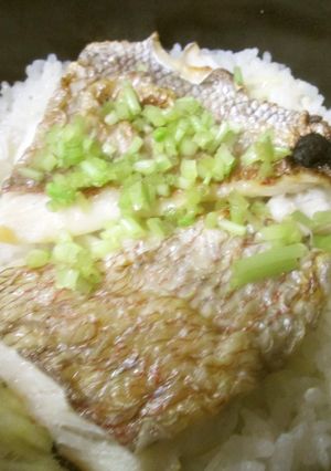 土鍋で鯛めし-レシピのメイン写真