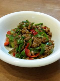 ピーマン大量消費☆豚そぼろ炒め-レシピのメイン写真