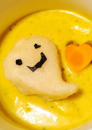 おばけニョッキのかぼちゃにんじんスープ♪-レシピのメイン写真