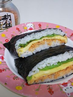 鮭フレークのおにぎらず-レシピのメイン写真