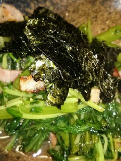 簡単♪豆苗と春菊のバターポン酢炒め-レシピのメイン写真