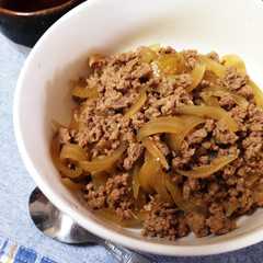 รูปของ フライパン1つで合挽き肉の牛丼風
