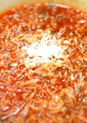 簡単☆チキンラーメンで太陽のトマト麺風♪-レシピのメイン写真