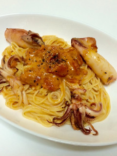 ヤリイカとトマトのクリームパスタ-レシピのメイン写真