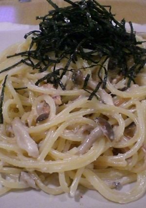 クリームパスタの王道☆明太子としめじ♡-レシピのメイン写真