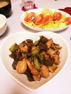 鶏もも肉•ネギ•こんにゃくの照り焼き-レシピのメイン写真