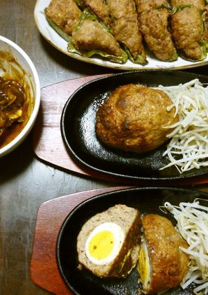 合計700グラムのお肉でハンバーグ２種類-レシピのメイン写真