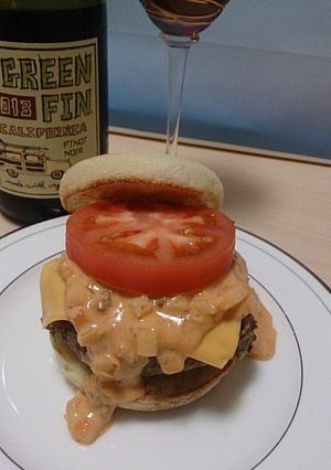 ワインに合う♪肉厚ハンバーガー-レシピのメイン写真