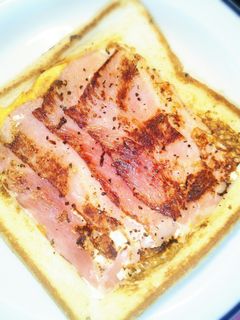 簡単朝食ベーコンエッグトースト-レシピのメイン写真