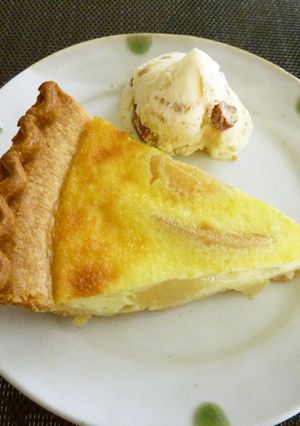 甘さひかえめ、プリンみたいな洋ナシパイ-レシピのメイン写真