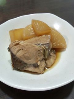 ブリの切り身でブリ大根-レシピのメイン写真