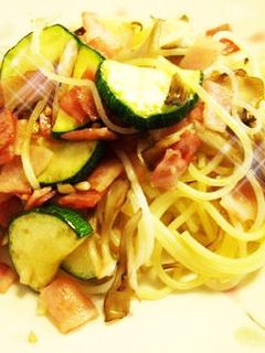 ズッキーニとベーコンのパスタ-レシピのメイン写真