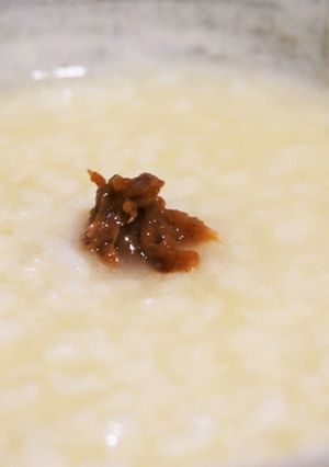 胃に優しくてポカポカ☆生姜と梅のお粥-レシピのメイン写真