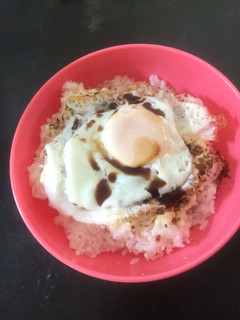 ☆ズボラ飯☆ file1 目玉焼き丼-レシピのメイン写真