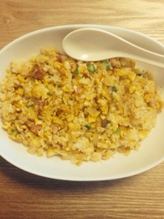 残りご飯で作る簡単ベーコンチャーハン-レシピのメイン写真