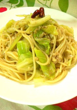 アンチョビとキャベツのスパゲッティー-レシピのメイン写真