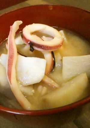 イカと里芋のほっこり味噌汁-レシピのメイン写真
