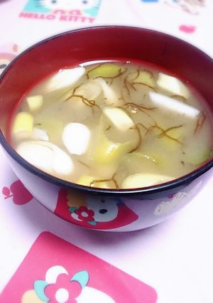 もずくと長ネギの味噌汁-レシピのメイン写真