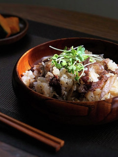 酢飯で作る牛肉とごぼうの混ぜご飯-レシピのメイン写真