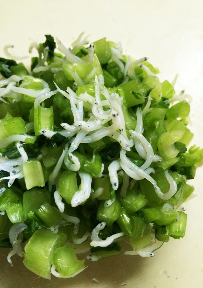 かぶの葉としらすと塩だけでご飯がすすむ-レシピのメイン写真