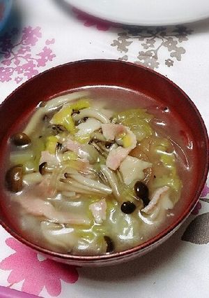 白菜とベーコンのくずきりスープ-レシピのメイン写真