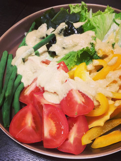 胡麻玉ねぎドレッシングのサラダ-レシピのメイン写真